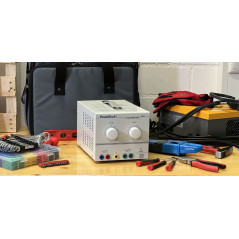PeakTech 6125 Laboratoriumvoeding 0-15V & 0-5A AC/DC | Soldeerbout-shop.nl